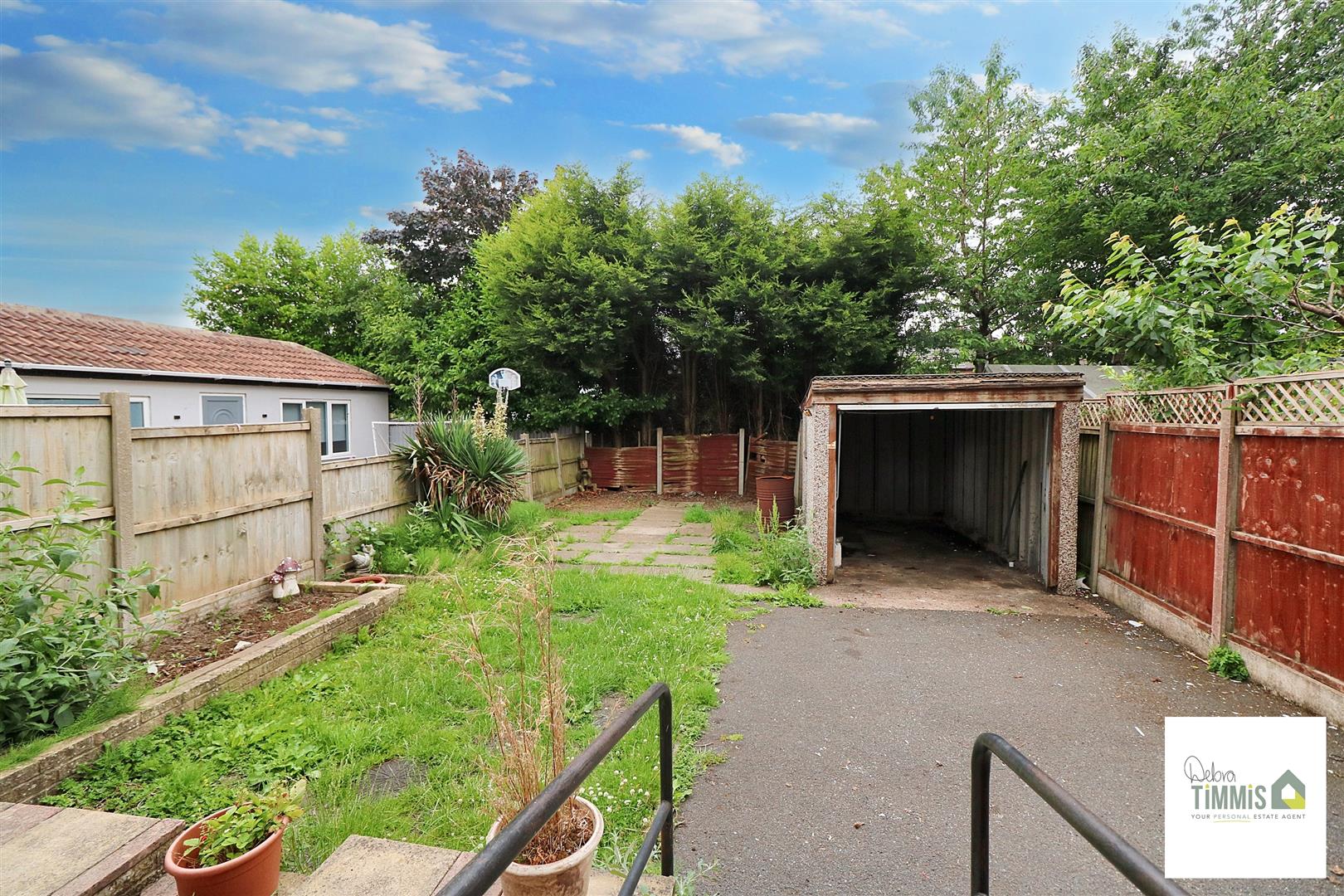 3 bed property in Gilman Avenue, Stoke-On-Trent